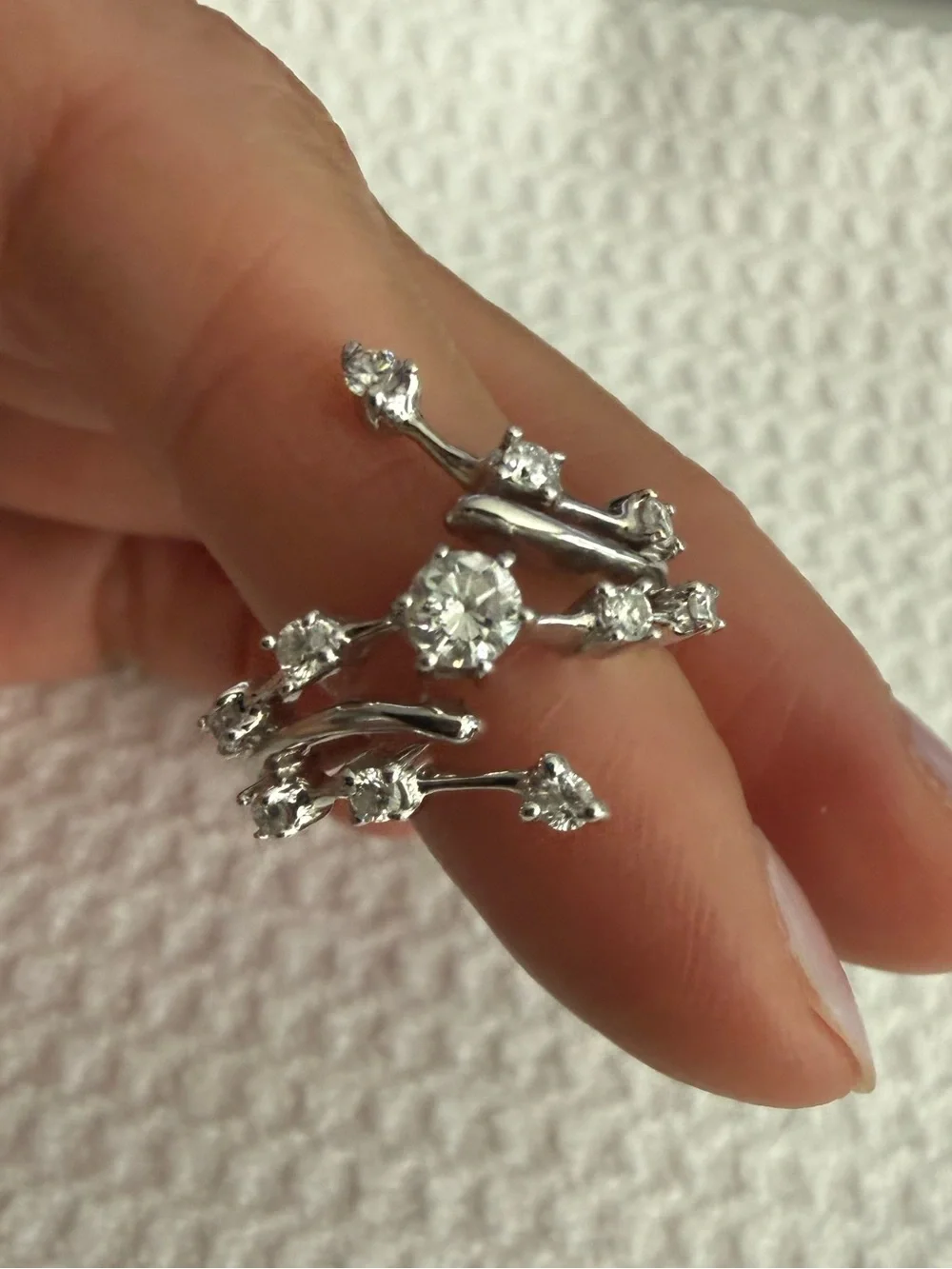 14k white gold diamond ring